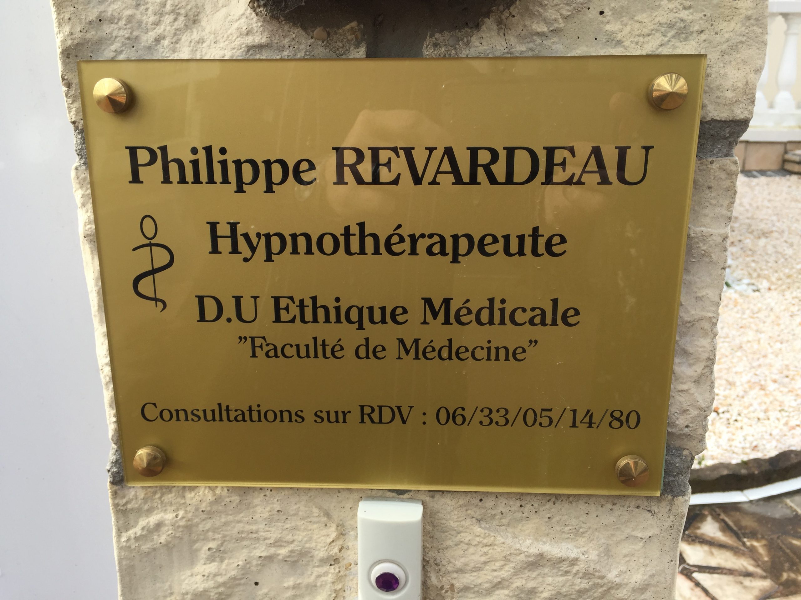Philippe REVARDEAU Hypnothérapeute