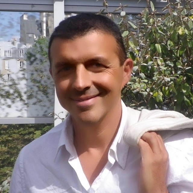 Dr Sebastien  Garnero