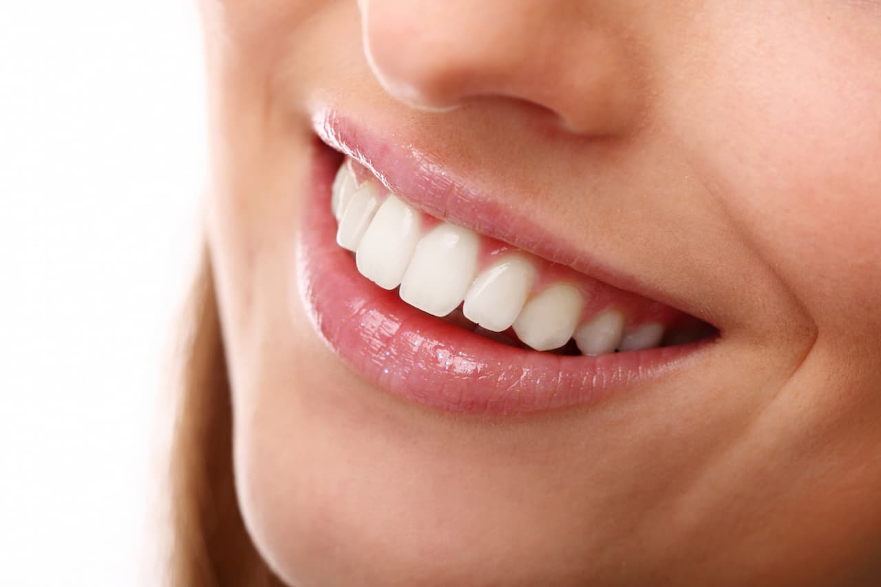 Soulager un mal de dent efficacement : des astuces et remèdes naturels