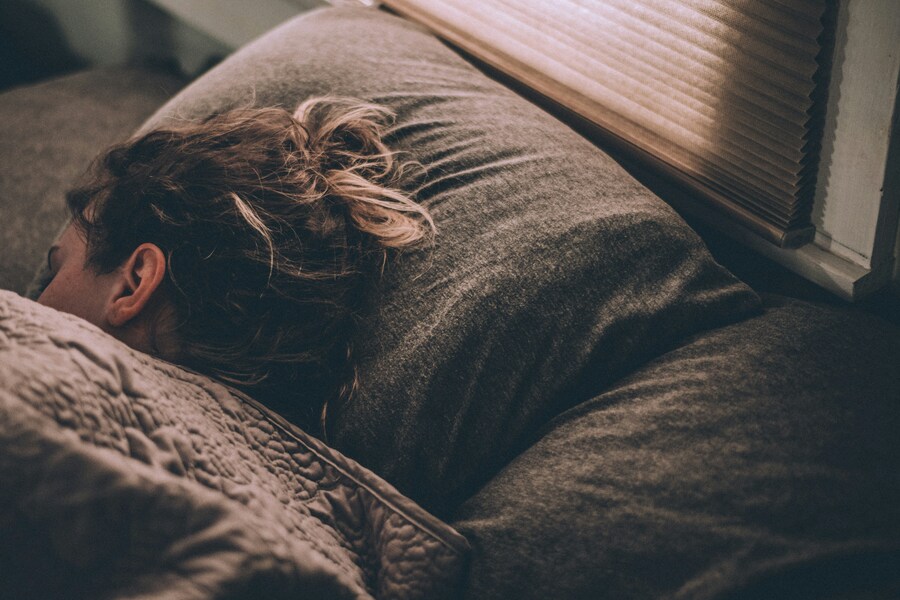 Comment la sueur nocturne affecte-t-elle la qualité du sommeil ?